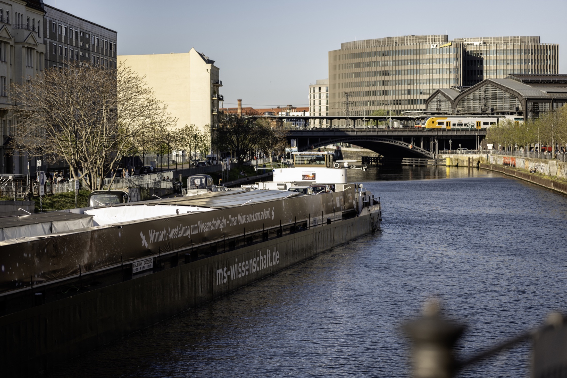 MS Wissenschaft, Motiv 4
